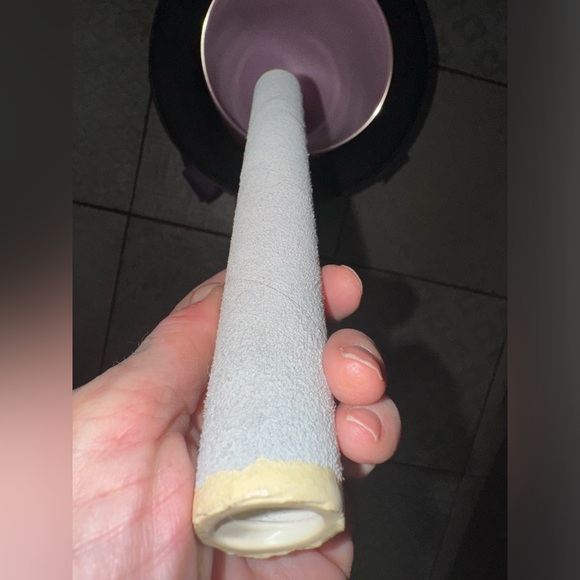 Crystal hand held pink HEART chakra bowl with protective storage case and mallet - Picture 9 of 12